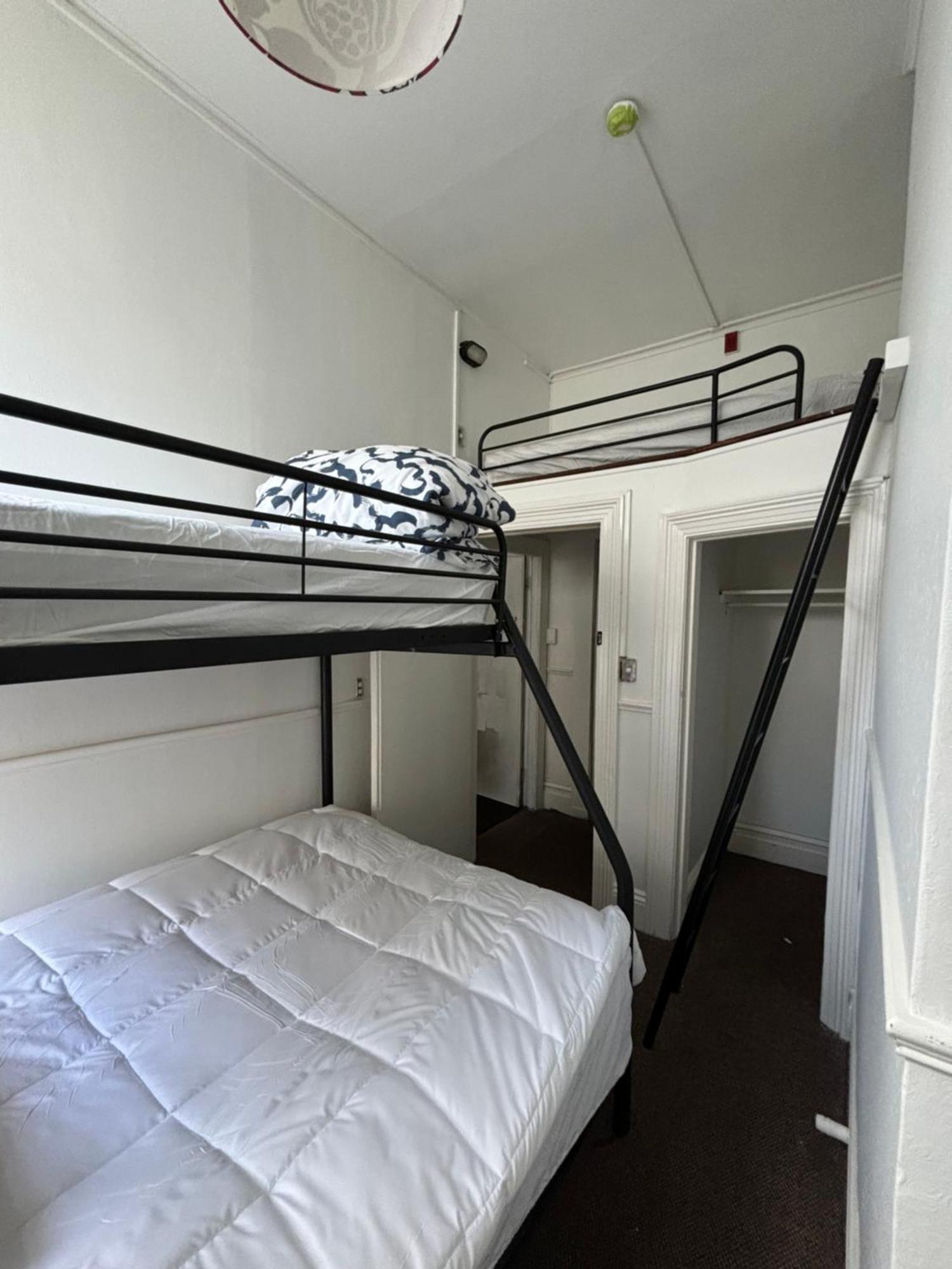 Worldwide Backpackers Pansiyon Wellington Dış mekan fotoğraf